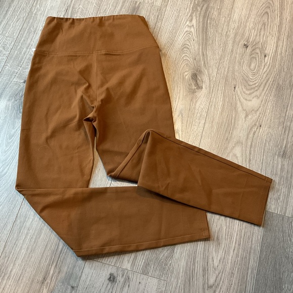 🧵Aritzia Wilfred Free Brown Slip on Smooth dress pants  with side zipper. - Picture 3 of 8